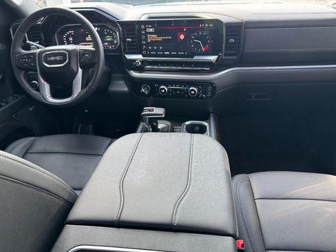 Used 2023 GMC Sierra 1500 SLT w/ SLT Premium Package AWD/4WD image 14