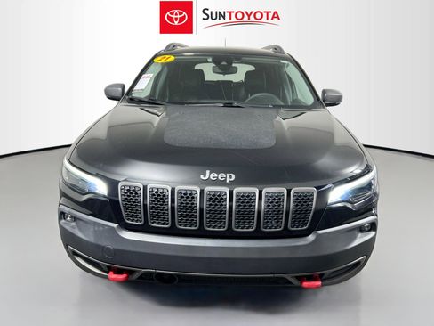 Used 2021 Jeep Cherokee Trailhawk image 10