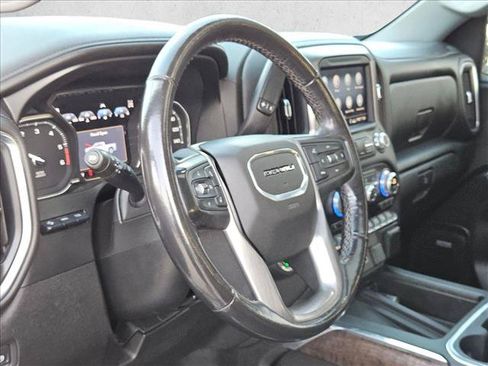 Used 2020 GMC Sierra 1500 Denali w/ Denali Ultimate Package AWD/4WD image 10