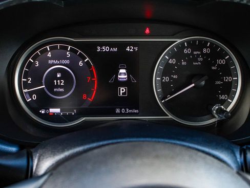 Used 2025 Nissan Versa SV FWD image 16