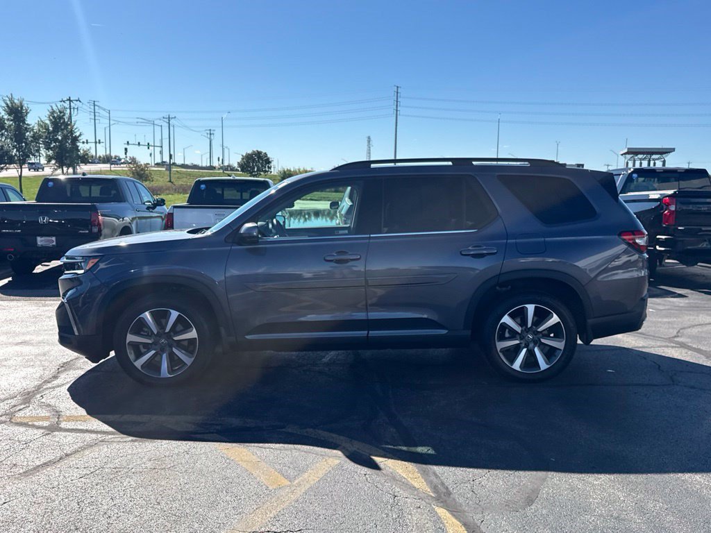 Certified 2025 Honda Pilot Elite image 8