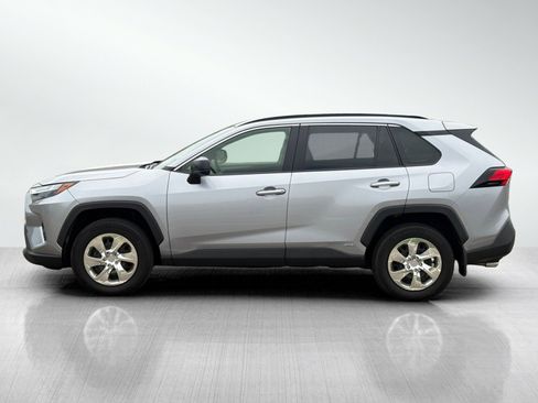 Used 2024 Toyota RAV4 LE AWD/4WD image 2