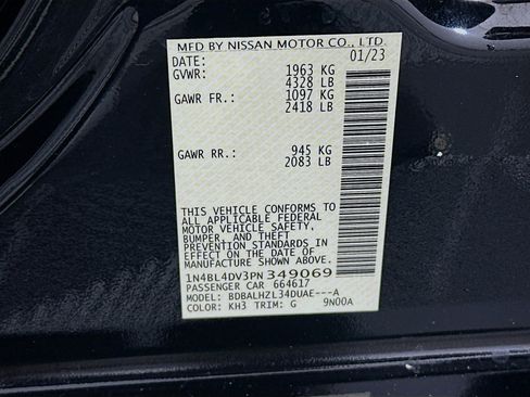 Used 2023 Nissan Altima 2.5 SV w/ SV Premium Package image 12