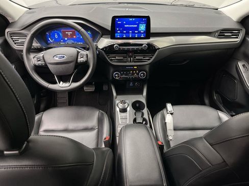Used 2021 Ford Escape Titanium FWD image 4