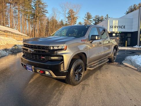 Used 2020 Chevrolet Silverado 1500 LT Trail Boss image 3