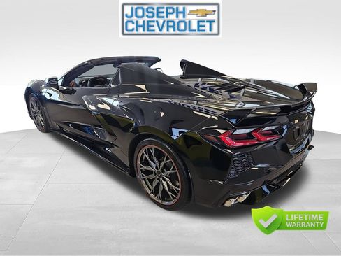 Used 2024 Chevrolet Corvette Stingray Premium Conv w/ Z51 Performance Package RWD image 3