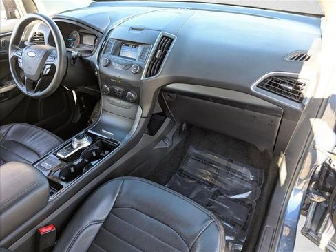 Used 2019 Ford Edge SE image 21