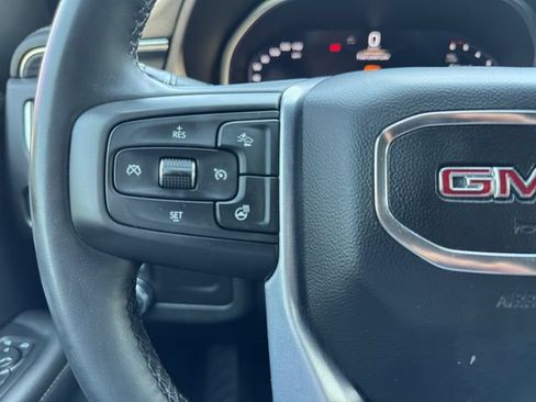 Certified 2023 GMC Yukon SLT w/ SLT Luxury Package AWD/4WD image 16