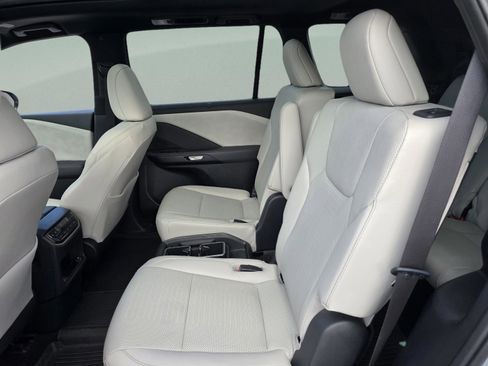 Certified 2024 Lexus TX 350 AWD w/ Captains Chair Package image 18