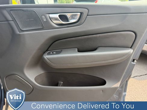 Certified 2023 Volvo XC60 B5 Plus w/ Climate Package image 29