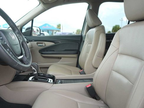 Used 2019 Honda Ridgeline RTL-E image 12