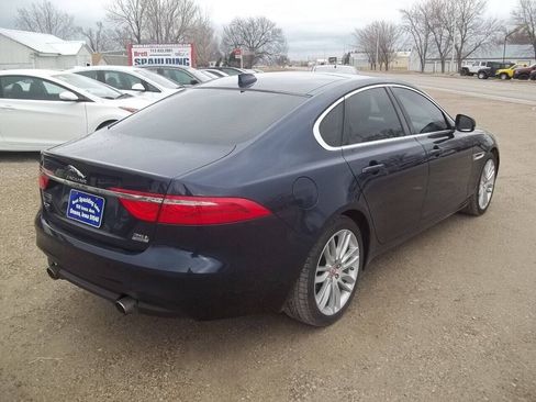 Used 2016 Jaguar XF Prestige AWD/4WD image 3