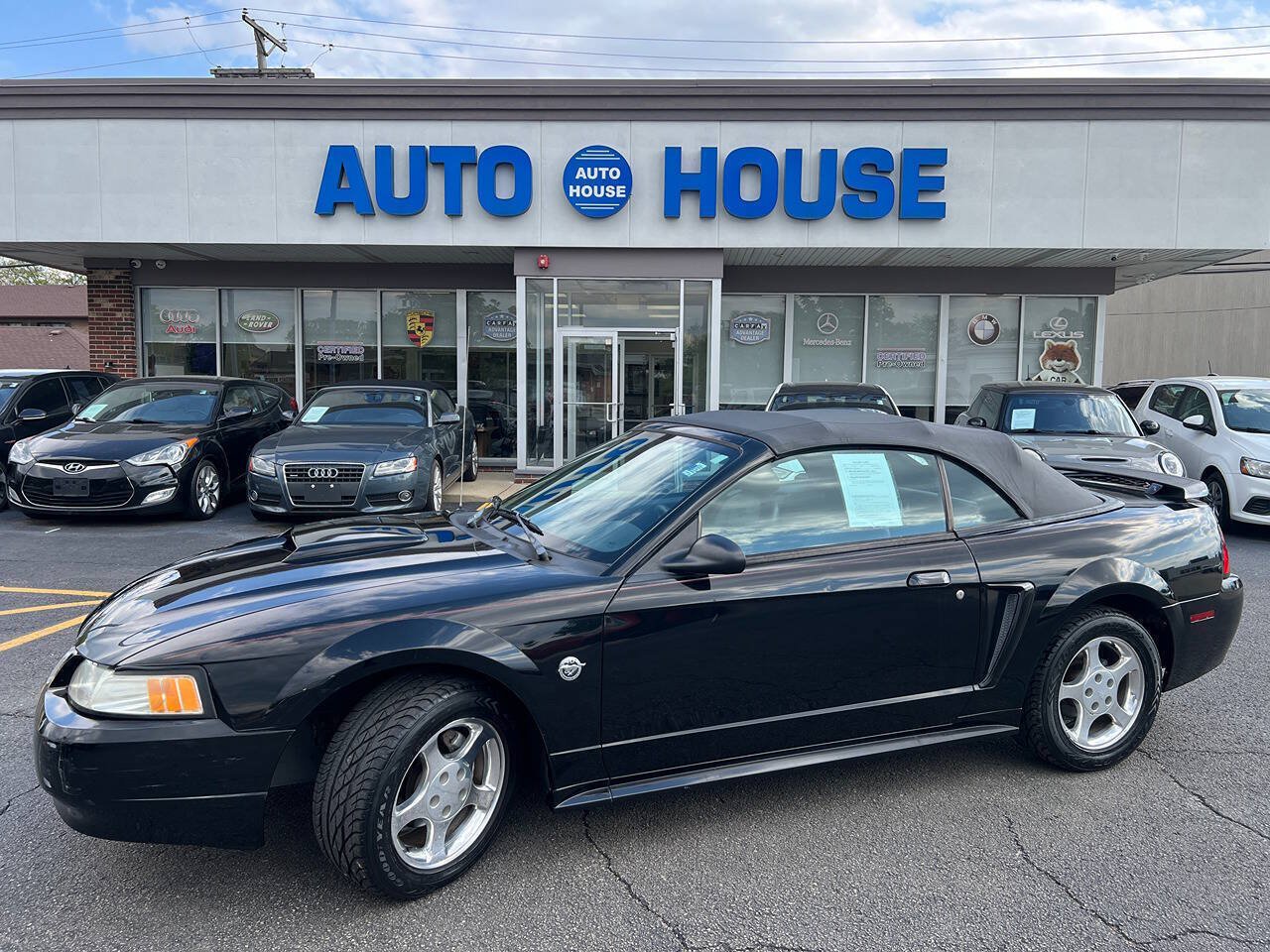 Used 2004 Ford Mustang Convertible RWD image 29