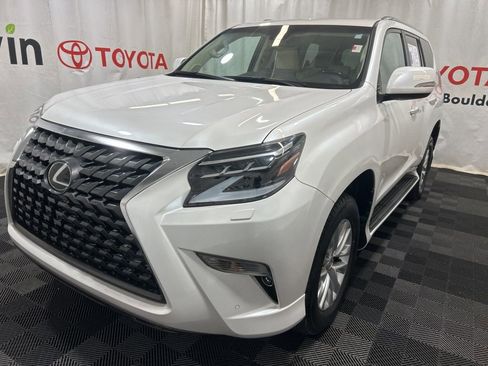 Used 2023 Lexus GX 460 Premium w/ Premium Plus Package image 3