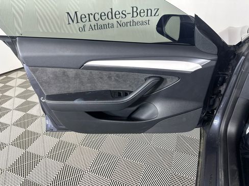 Used 2023 Tesla Model 3 Standard Range image 10