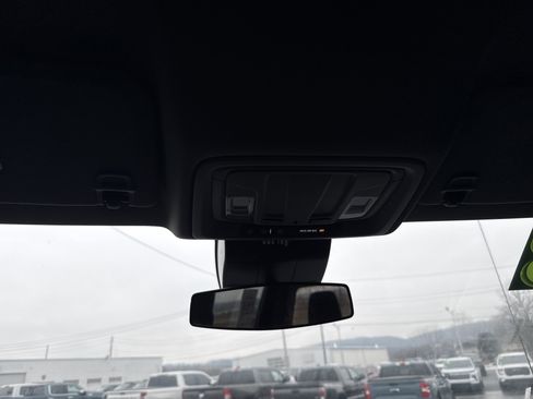 Used 2023 GMC Sierra 1500 Elevation image 28