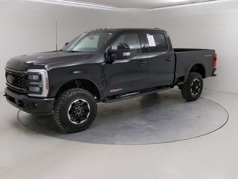Certified 2026 Ford F350 Lariat w/ Tremor Off-Road Package AWD/4WD image 20