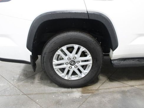 Used 2025 Toyota Sequoia SR5 AWD/4WD image 41