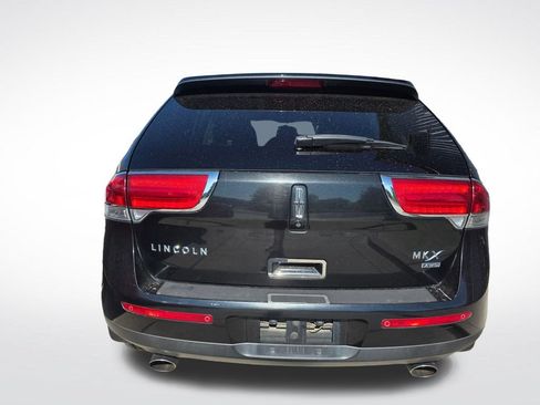 Used 2013 Lincoln MKX AWD image 3