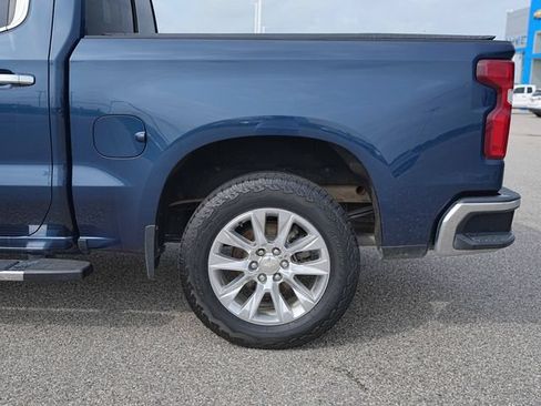 Used 2021 Chevrolet Silverado 1500 LTZ w/ Safety Package II AWD/4WD image 12