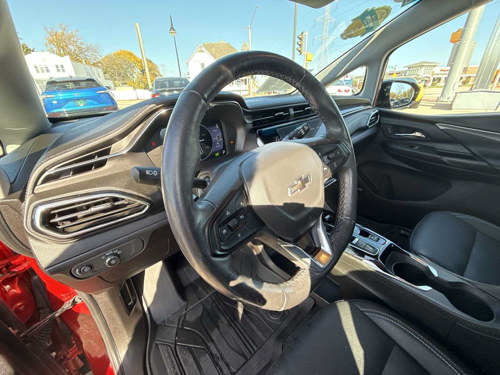 Certified 2023 Chevrolet Bolt LT w/ Infotainment Package FWD image 10