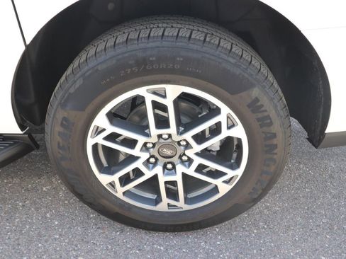 New 2026 Ford Expedition Max Active RWD image 17