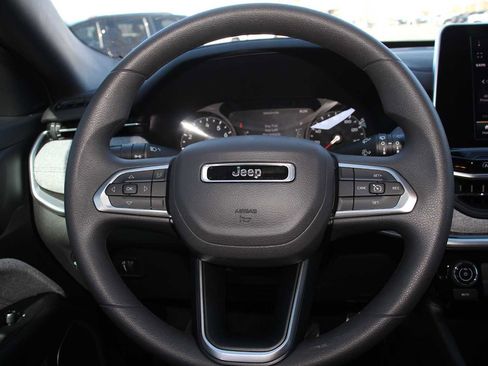 New 2025 Jeep Compass Sport image 19