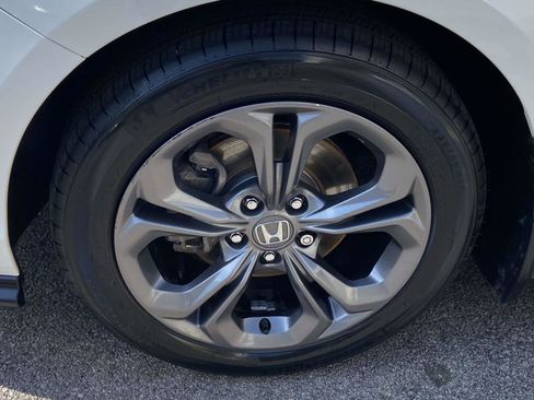 Certified 2023 Honda Accord EX image 5