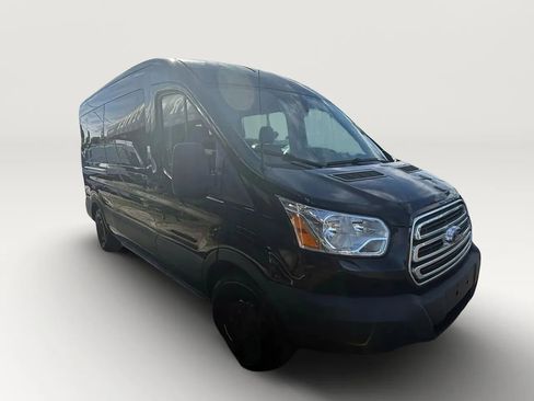 Used 2019 Ford Transit 350 XLT image 8