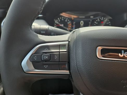 Used 2024 Jeep Compass Limited AWD/4WD image 32