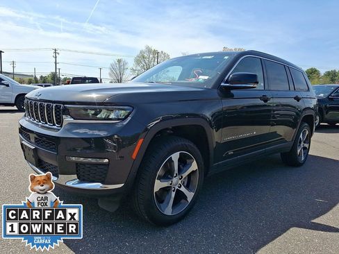 Used 2023 Jeep Grand Cherokee L Limited image 3