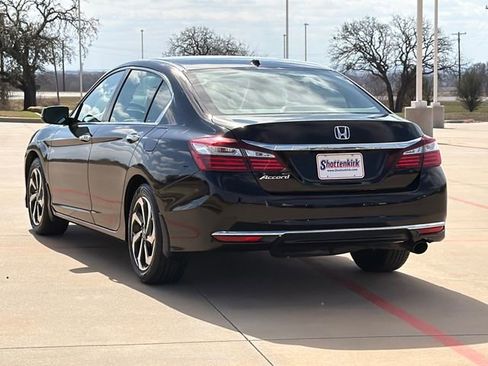 Used 2017 Honda Accord EX-L image 5