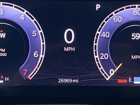 Used 2023 Jeep Grand Cherokee L Altitude image 16