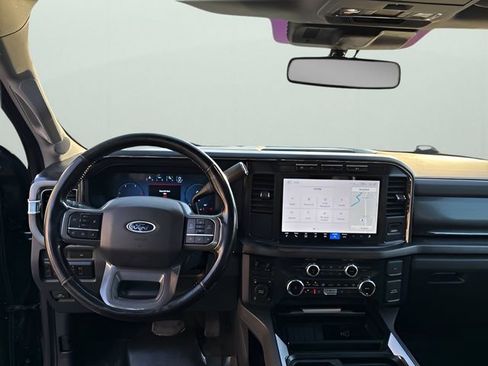 Used 2023 Ford F350 Lariat image 17