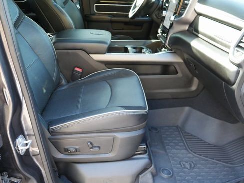 Used 2022 RAM 3500 Laramie image 22