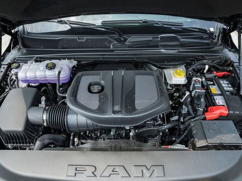 New 2025 RAM 1500 Big Horn image 18