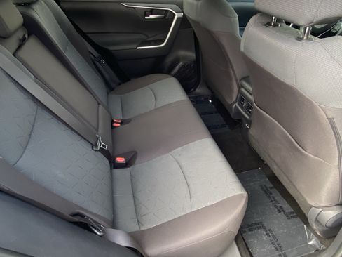 Used 2025 Toyota RAV4 XLE FWD image 11