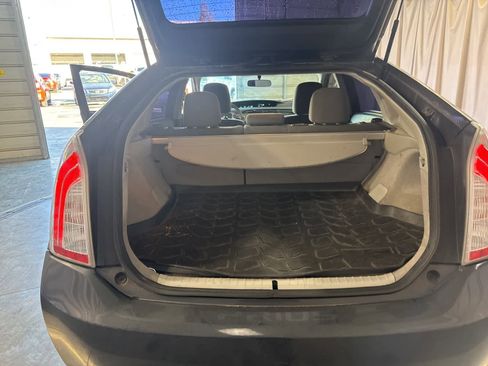 Used 2014 Toyota Prius Two image 15