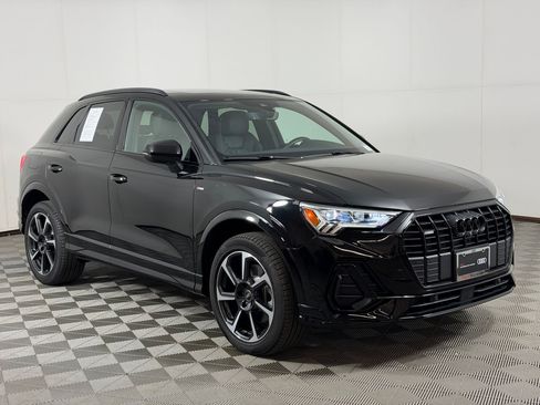Used 2025 Audi Q3 2.0T Premium Plus w/ Premium Plus Package AWD/4WD image 7
