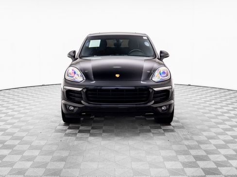 Certified 2017 Porsche Cayenne Platinum Edition image 9