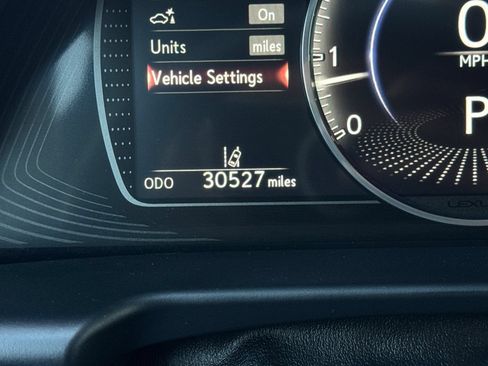 Certified 2024 Lexus ES 350 w/ Premium Package FWD image 28
