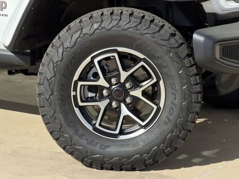 New 2026 Jeep Wrangler Unlimited Rubicon AWD/4WD image 8