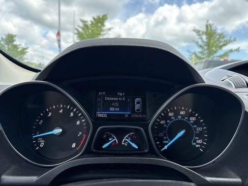 Used 2016 Ford Escape SE AWD/4WD image 17