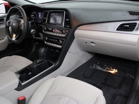 Used 2019 Hyundai Sonata SE FWD image 22
