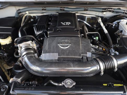 Used 2008 Nissan Pathfinder S AWD/4WD image 11