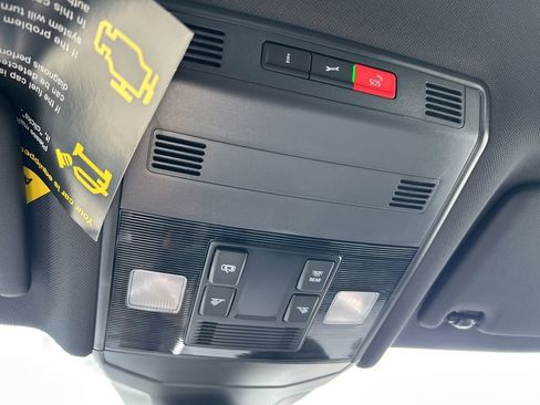 New 2025 Volkswagen Jetta Sport image 33