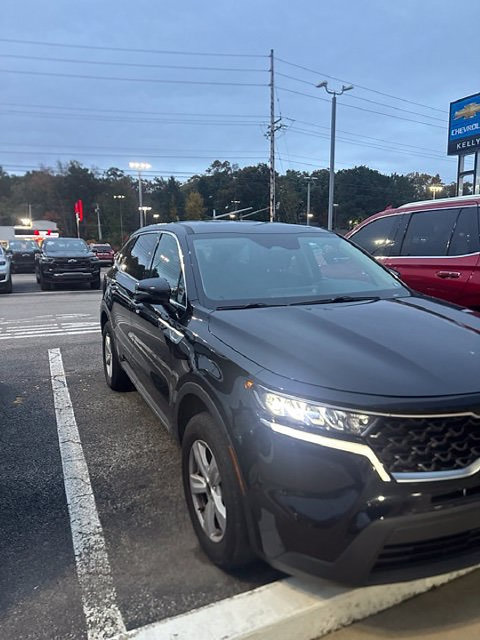 Used 2022 Kia Sorento LX AWD/4WD image 2