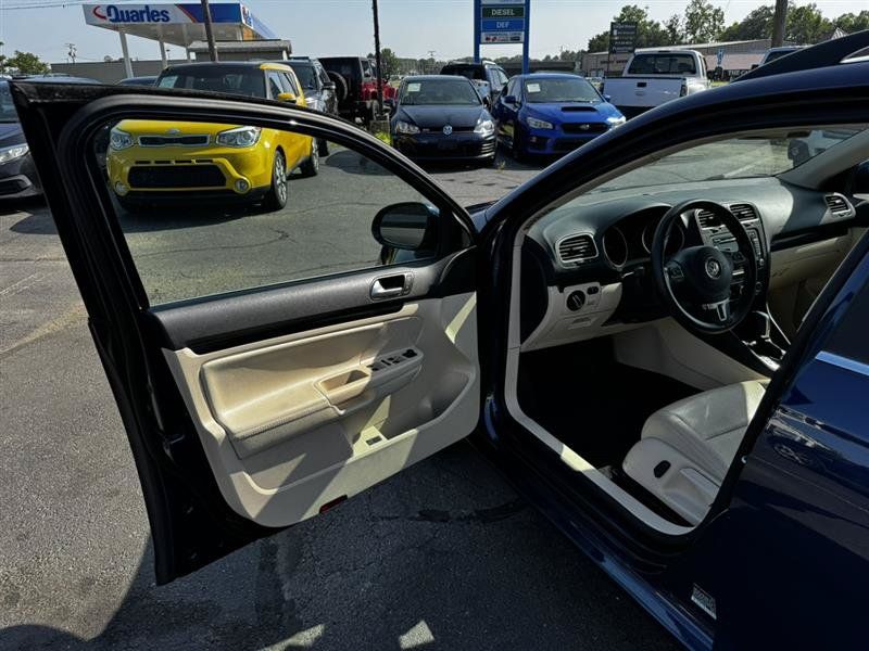 Used 2014 Volkswagen Jetta TDI FWD image 16