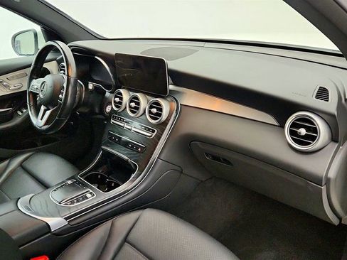 Used 2022 Mercedes-Benz GLC 300 4MATIC image 22