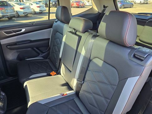 New 2026 Volkswagen Atlas Peak Edition AWD/4WD image 19
